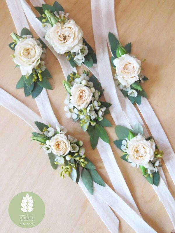 Corsage and Boutonniere Set - Image 5