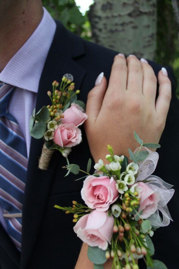 Corsage and Boutonniere Set - Image 39