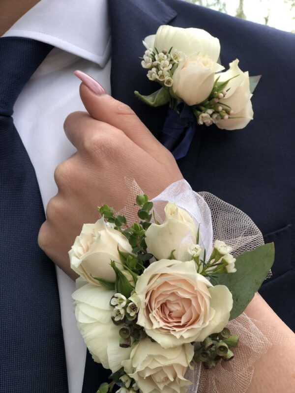 Corsage and Boutonniere Set